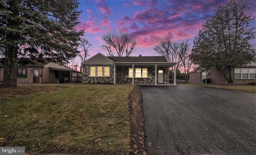 711 W County Line Rd, HATBORO, PA, 19040-1113 | Card Image