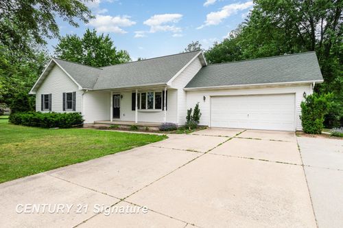 15306 Doyle Rd, Hemlock, MI, 48626-9473 | Card Image