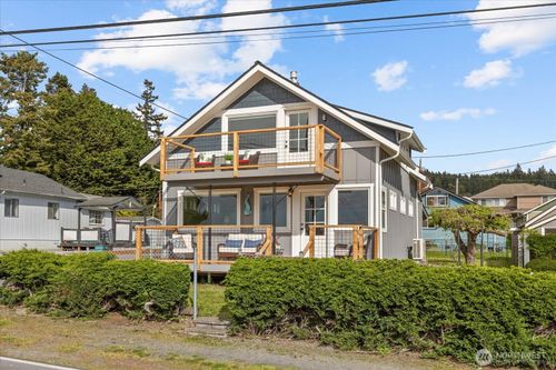 170 N Sunset Dr, Camano Island, WA, 98282-7316 | Card Image