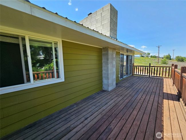 33601 Us Highway 97, House other with 4 bedrooms, 4 bathrooms and null parking in Oroville WA | Image 14