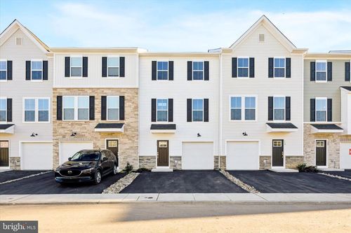116 Abramo Victor Dr, DOWNINGTOWN, PA, 19335-2887 | Card Image