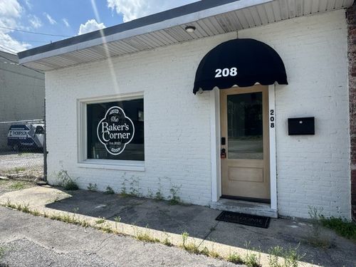 208 E Market St, Lebanon, TN, 37087-2816 | Card Image