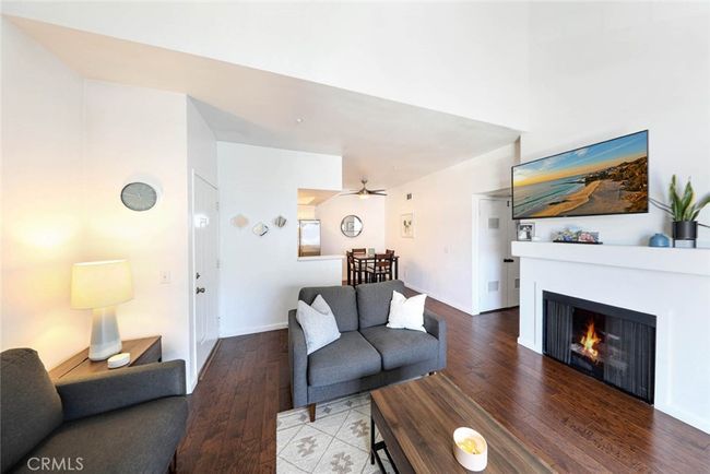 121F - 121 S Lakeview Ave, Condo with 2 bedrooms, 2 bathrooms and 2 parking in Placentia CA | Image 4