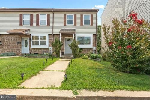 309 8th Ave, WILMINGTON, DE, 19805-4743 | Card Image