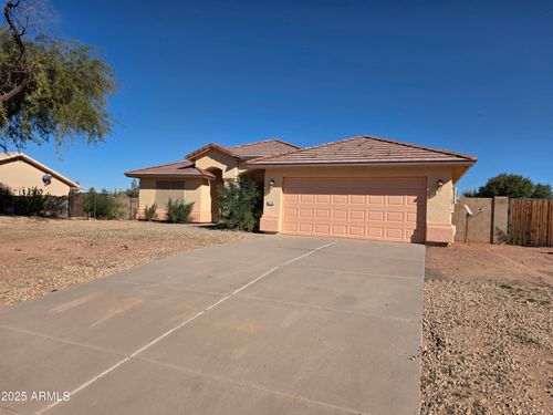 15041 S Brook Hollow Rd, Arizona City, AZ, 85123-6812 | Card Image