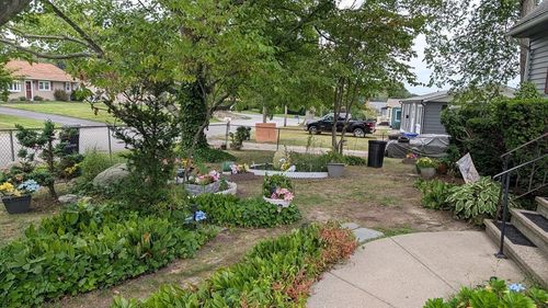 7 Charlotte Dr, Bristol, RI, 02809-4205 | Card Image