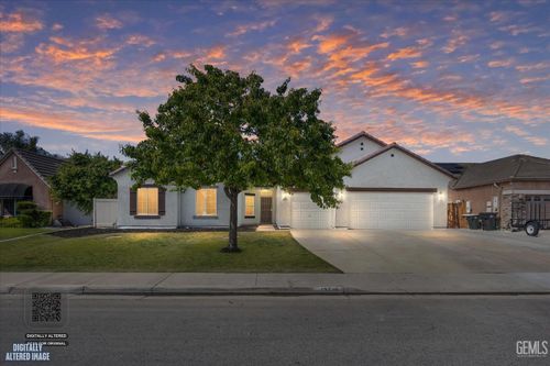 12510 Stablegate Drive, Bakersfield, CA, 93312 | Card Image