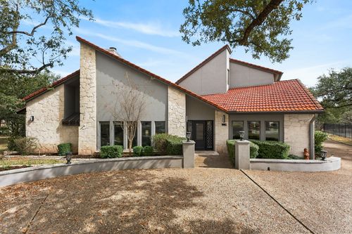 5 Leafdale Pt, The Hills, TX, 78738-1468 | Card Image