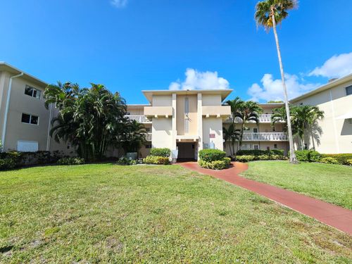 202-2562 Garden Dr N, Lake Worth Beach, FL, 33461-2205 | Card Image