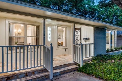 9026 Livenshire Dr, Dallas, TX, 75238-3650 | Card Image