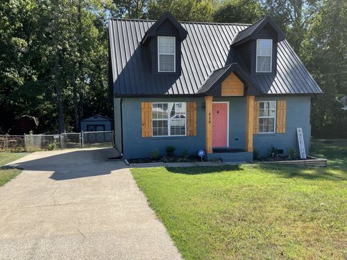 818 Shelton Cir, Clarksville, TN, 37042-7146 | Card Image