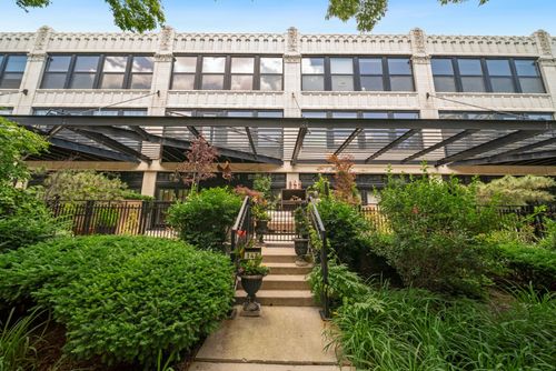 147-1070 W 15th St, Chicago, IL, 60608-1872 | Card Image