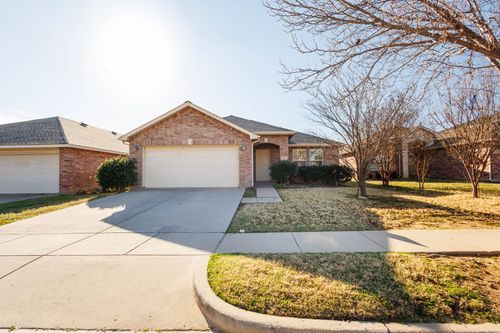 6008 English Saddle Ln, Denton, TX, 76210-0499 | Card Image
