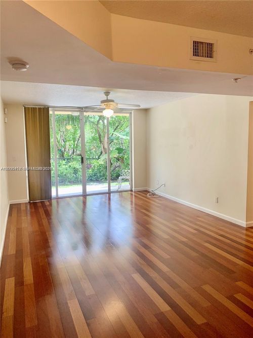 1021-529 Sheridan St, Dania Beach, FL, 33004-5814 | Card Image
