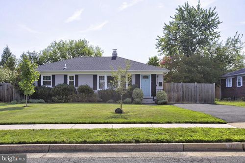 1015 Woods Pl, ALEXANDRIA, VA, 22302-3014 | Card Image