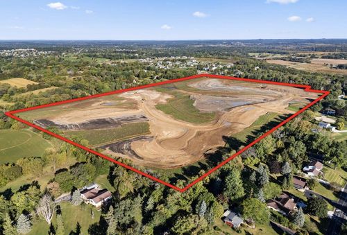 28 Cedar Cir, Sussex, WI, 53089 | Card Image