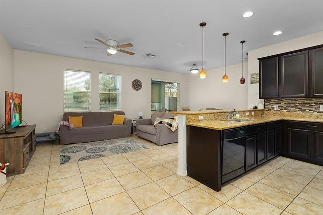 9107 Shepton St, Townhouse with 3 bedrooms, 3 bathrooms and null parking in ORLANDO FL | Image 15