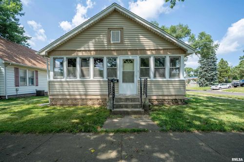 339 Herman St, Pekin, IL, 61554-5656 | Card Image