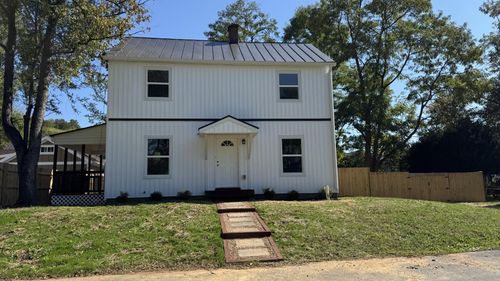 174 N Winchester Ave, Waynesboro, VA, 22980 | Card Image