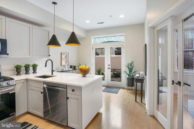 APT-5 - 27 Logan Cir Nw, Townhouse with 3 bedrooms, 3 bathrooms and null parking in WASHINGTON DC | Image 10