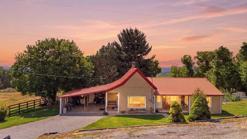 425 N State St, Richmond, UT, 84333-1790 | Card Image