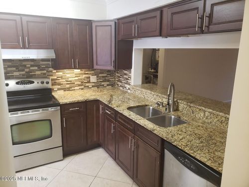 apt-101-5615 San Juan Ave, Jacksonville, FL, 32210-3010 | Card Image