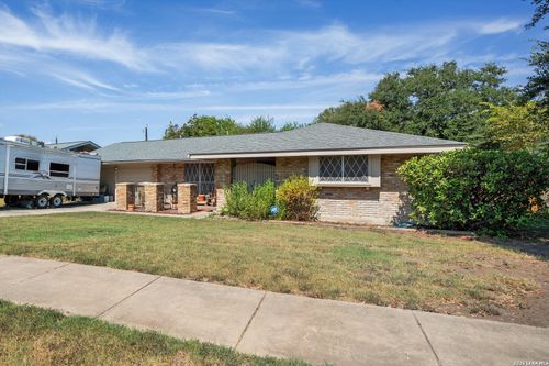 113 Fantasia St, San Antonio, TX, 78216-3503 | Card Image