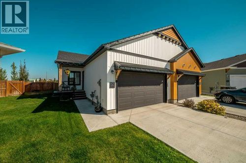 4621 26 Avenue S, Lethbridge, AB, T1K8K4 | Card Image