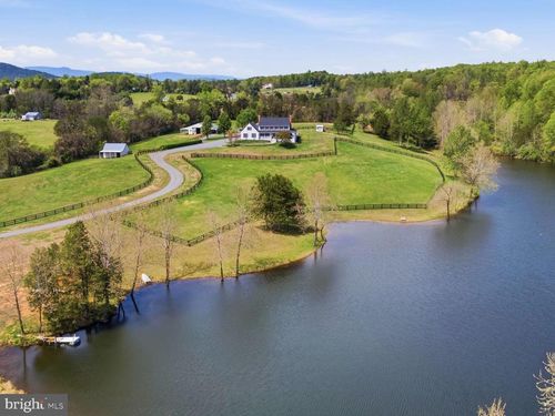 5191 Beach Ridge Ln, AMISSVILLE, VA, 20106-2824 | Card Image