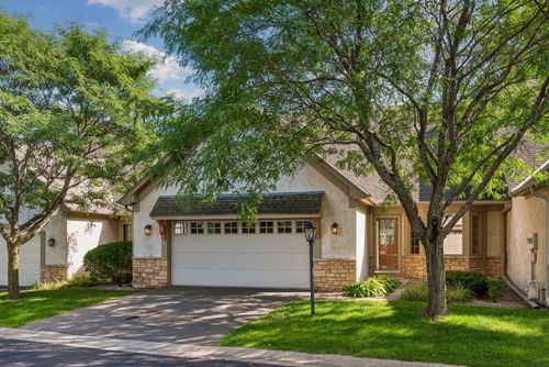 8459 Rosewood Dr, Chanhassen, MN, 55317-6606 | Card Image