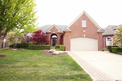 45483 Shoal Dr, Macomb, MI, 48044-4239 | Card Image