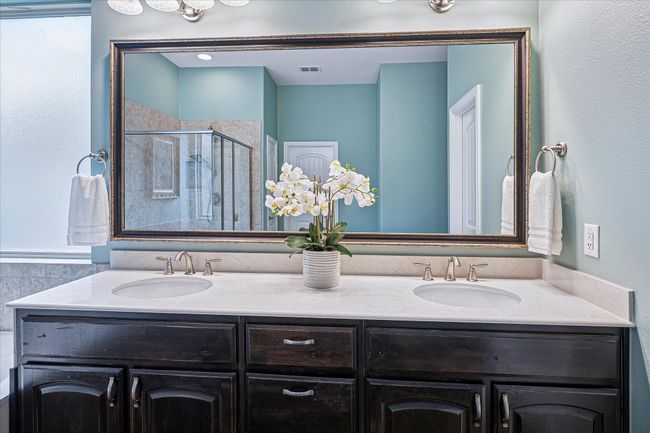 208 Equestrian Rd, House other with 4 bedrooms, 4 bathrooms and null parking in Hickory Creek TX | Image 23