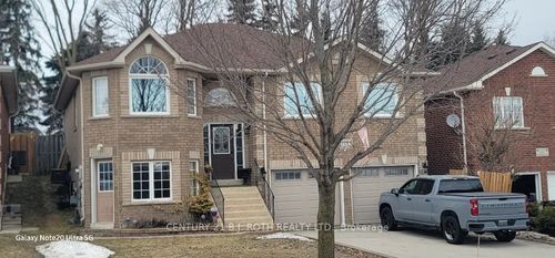 119 Metcalfe Dr, Bradford, ON, L3Z3J2 | Card Image