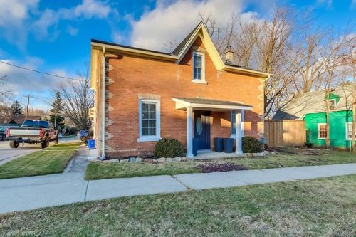 a-2 Queen St N, Scotland, ON, N0E1R0 | Card Image