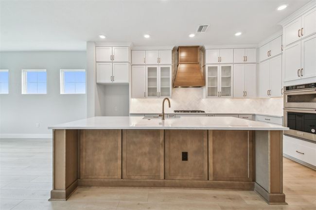 Kitchen | Image 11