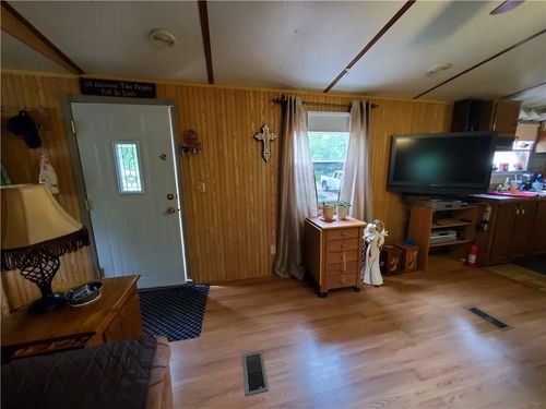 202 W Benton St, Tower Hill, IL, 62571 | Card Image