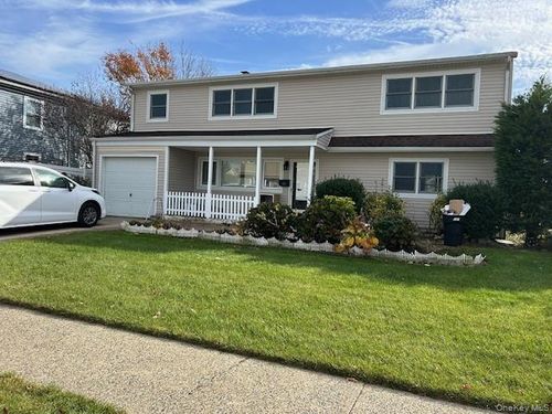 962 Washington St, Baldwin, NY, 11510-4823 | Card Image