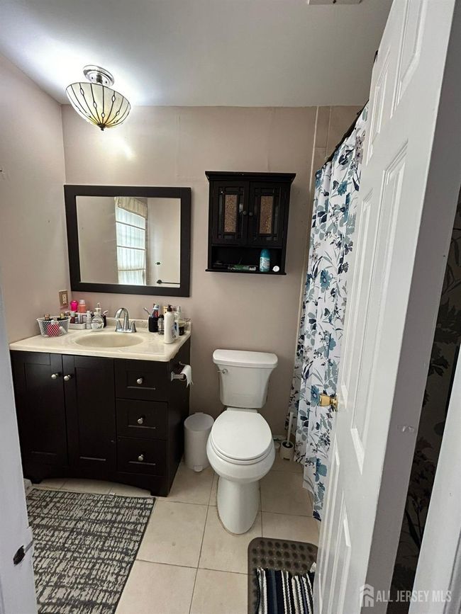 814 Woodbridge Commons Way, Townhouse with 2 bedrooms, 2 bathrooms and null parking in Iselin NJ | Image 5
