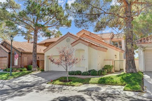 8941 Diamond Falls Dr, Las Vegas, NV, 89117-5701 | Card Image