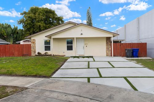 6271 Hope St, Hollywood, FL, 33024-2125 | Card Image