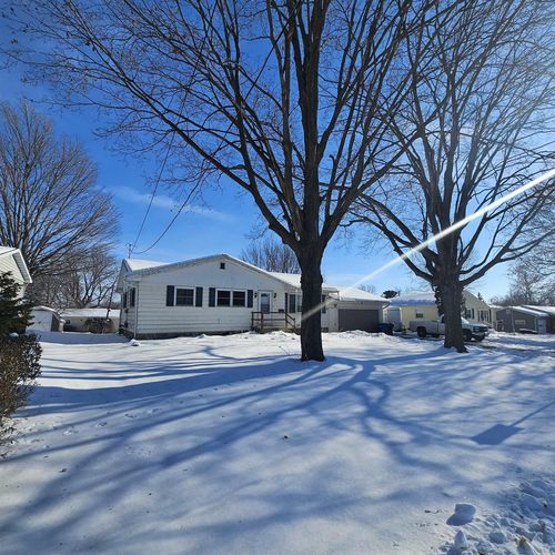 1175 Farnham St, Columbus, WI, 53925-1856 | Card Image