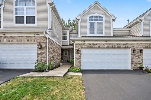 11044 W 72nd St, Indian Head Park, IL, 60525-5331 | Card Image