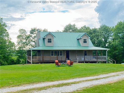 4136 Iva Durst Rd, Leon, WV, 25123-5537 | Card Image