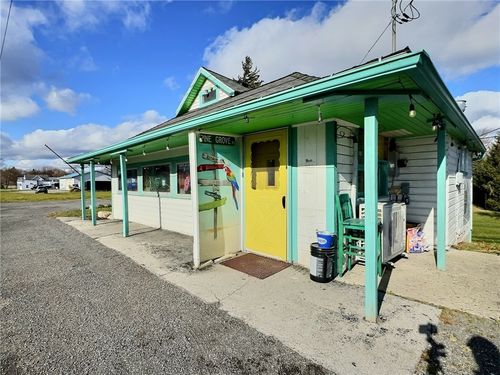 5609 E Main Street Rd, Batavia, NY, 14020-9609 | Card Image