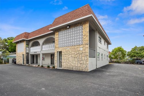 apt-4-2176 Winchester Rd N, St Petersburg, FL, 33710-4900 | Card Image