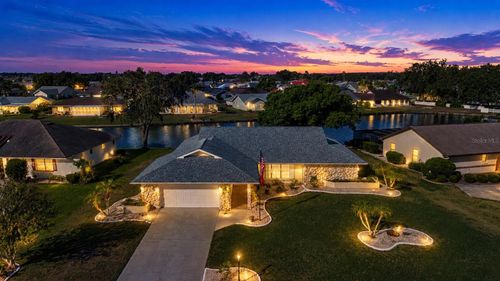 2016 E View Dr, SUN CITY CENTER, FL, 33573-5184 | Card Image