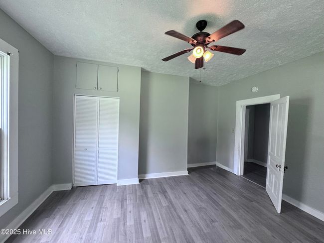 305 E Oak St, House other with 3 bedrooms, 2 bathrooms and null parking in Lake Waccamaw NC | Image 21