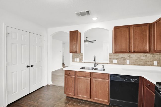 13124 Winecup Mallow Trl, House other with 3 bedrooms, 2 bathrooms and 3 parking in Elgin TX | Image 12