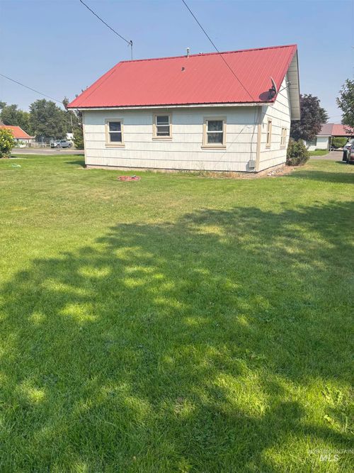 1018 Burton Ave, Burley, ID, 83318-1115 | Card Image