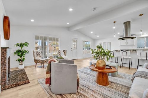 4122 W Kent Ave, Santa Ana, CA, 92704-2118 | Card Image